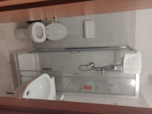 IMG_20220410_090000.jpg