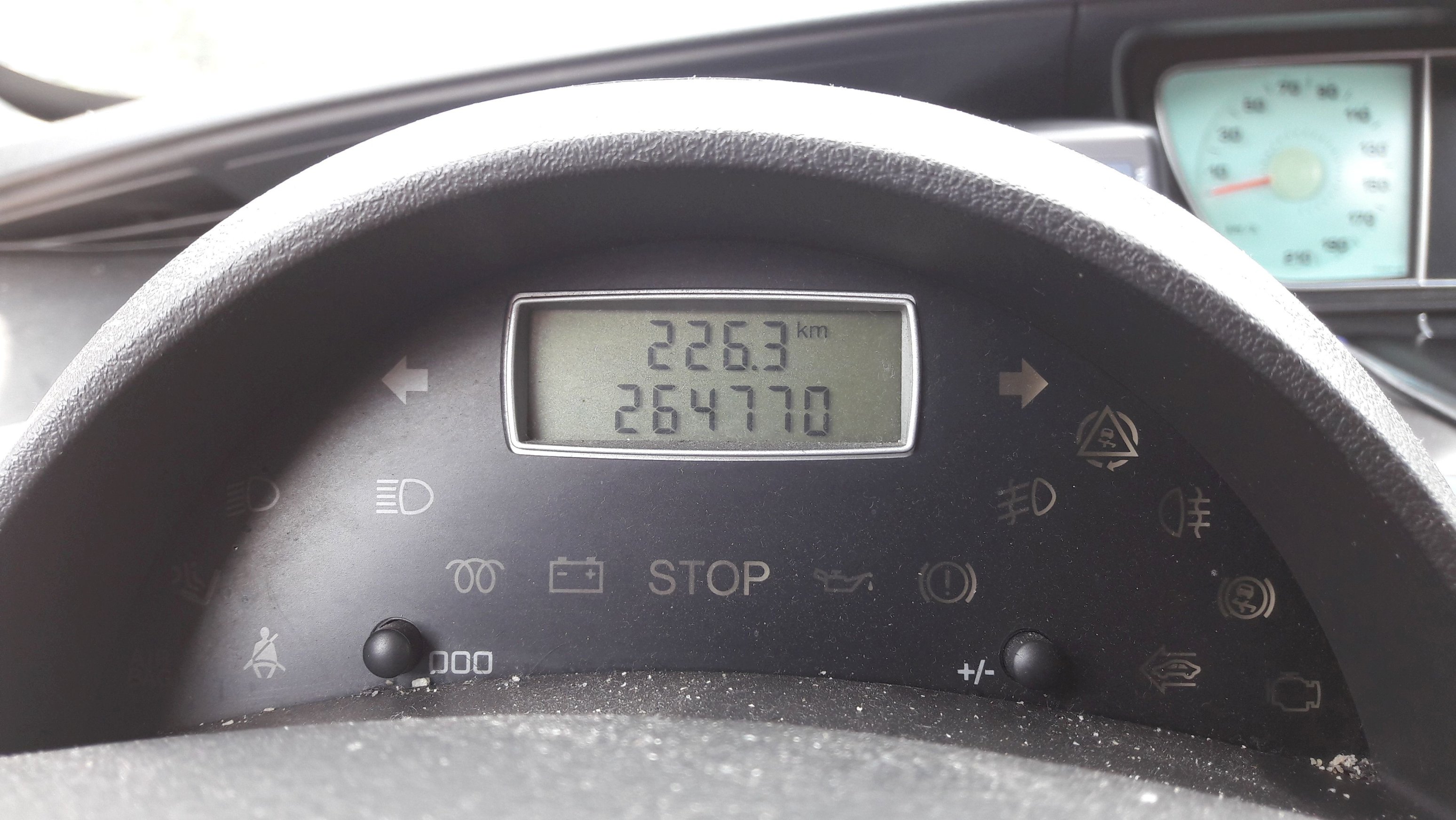 1226 km