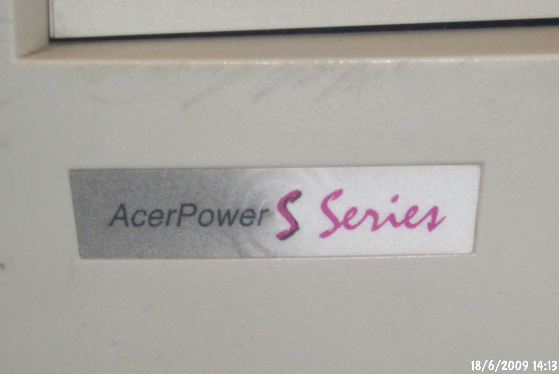 http://museodelcomputer.org/parts/acer/APSX6F/P0030302.JPG