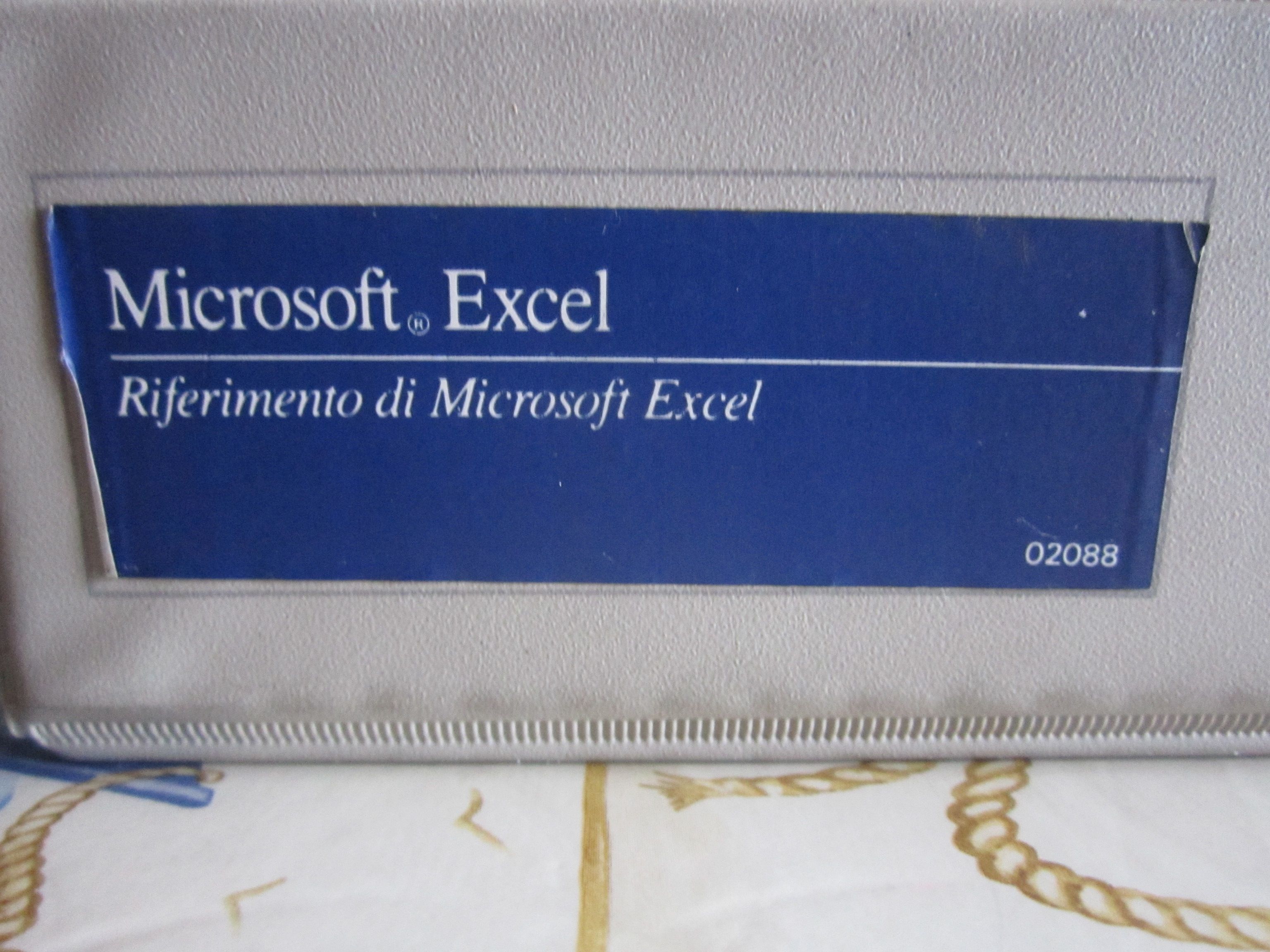 http://museodelcomputer.org/parts/microsoft/excel210/IMG_6420.JPG